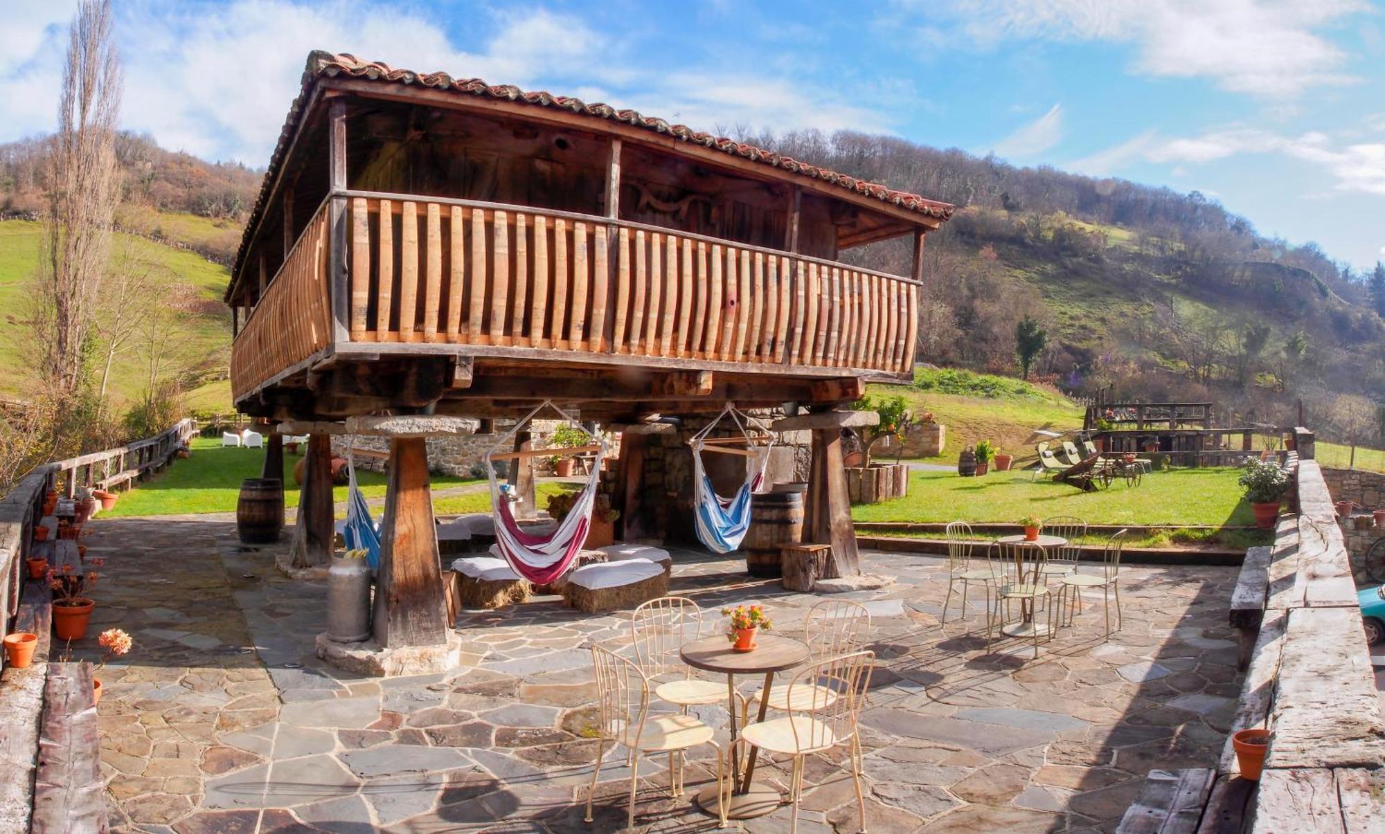 Casona De El Castaniu 호텔 Serrapio 외부 사진