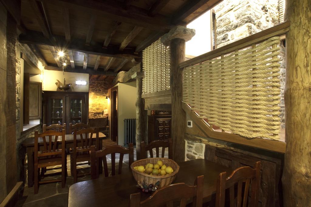 Casona De El Castaniu 호텔 Serrapio 외부 사진