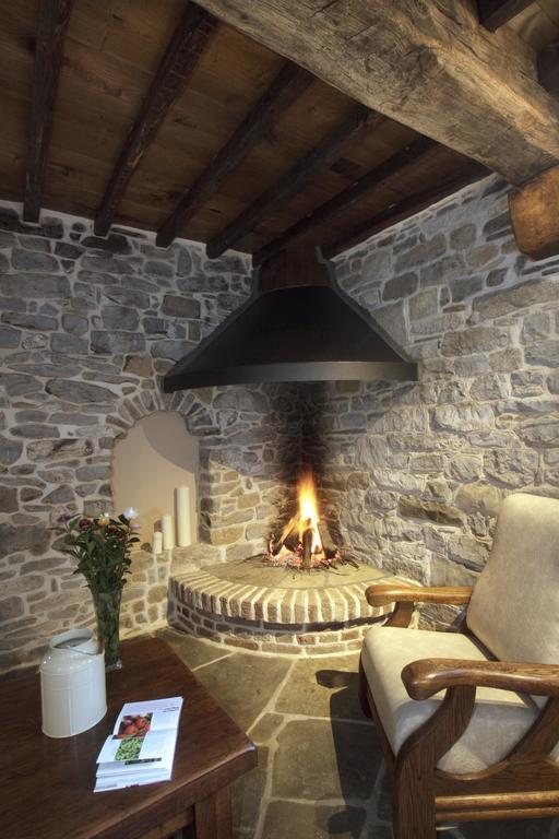 Casona De El Castaniu 호텔 Serrapio 외부 사진
