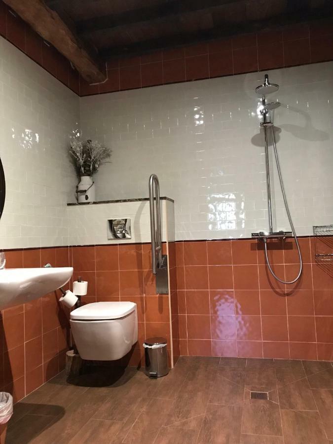 Casona De El Castaniu 호텔 Serrapio 외부 사진