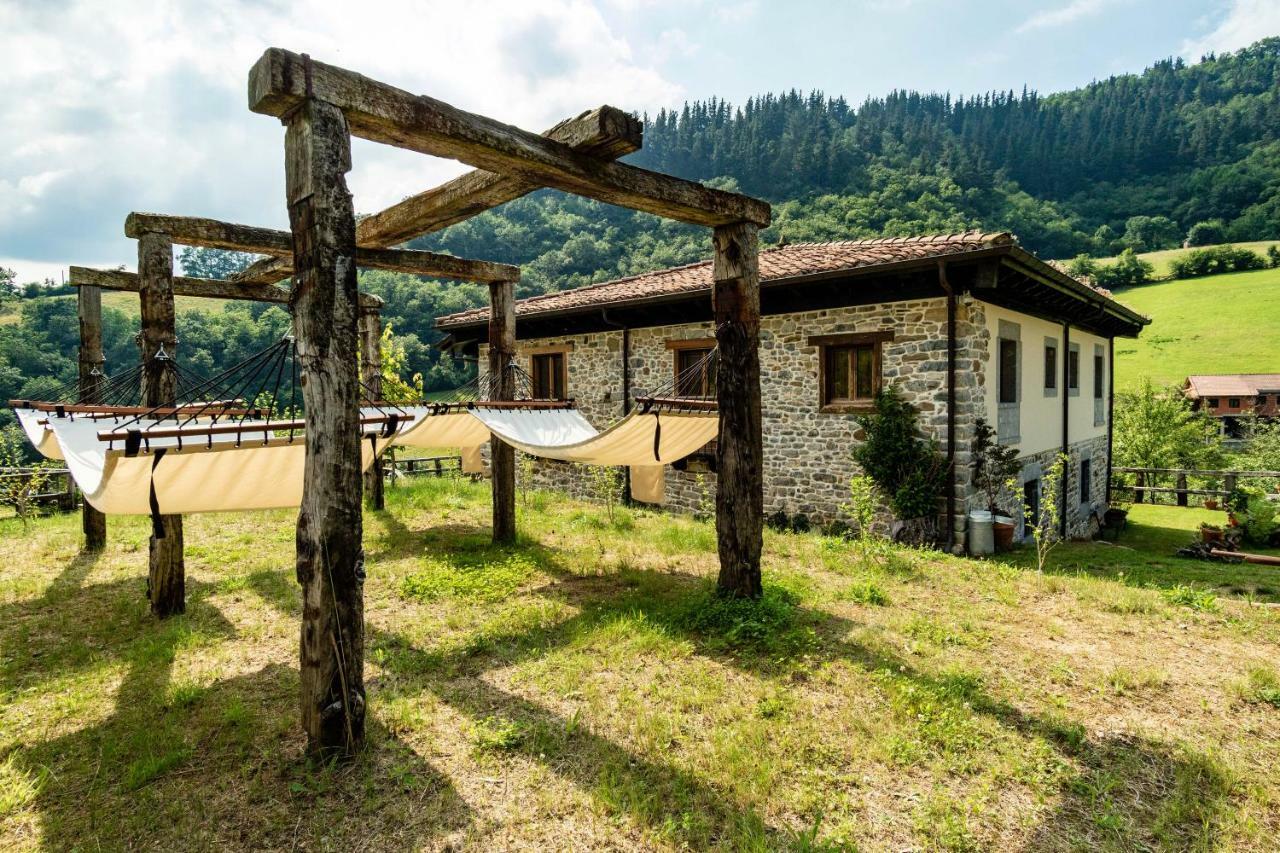 Casona De El Castaniu 호텔 Serrapio 외부 사진