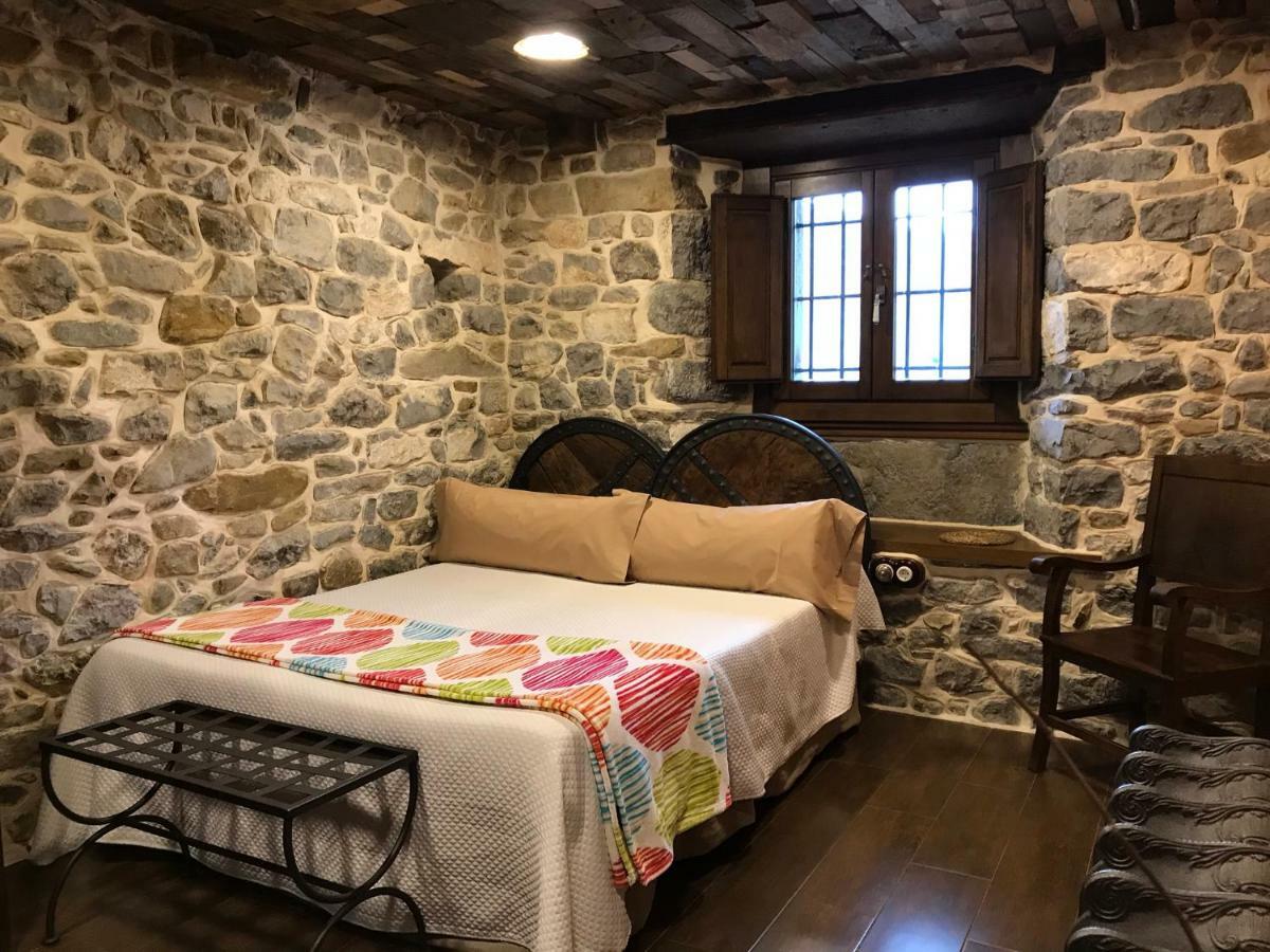 Casona De El Castaniu 호텔 Serrapio 외부 사진
